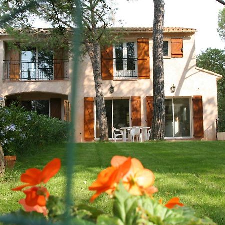 Location Villa Et Studios Roquebrune-sur Argens Kültér fotó