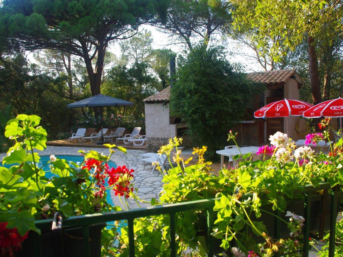 Location Villa Et Studios Roquebrune-sur Argens Kültér fotó