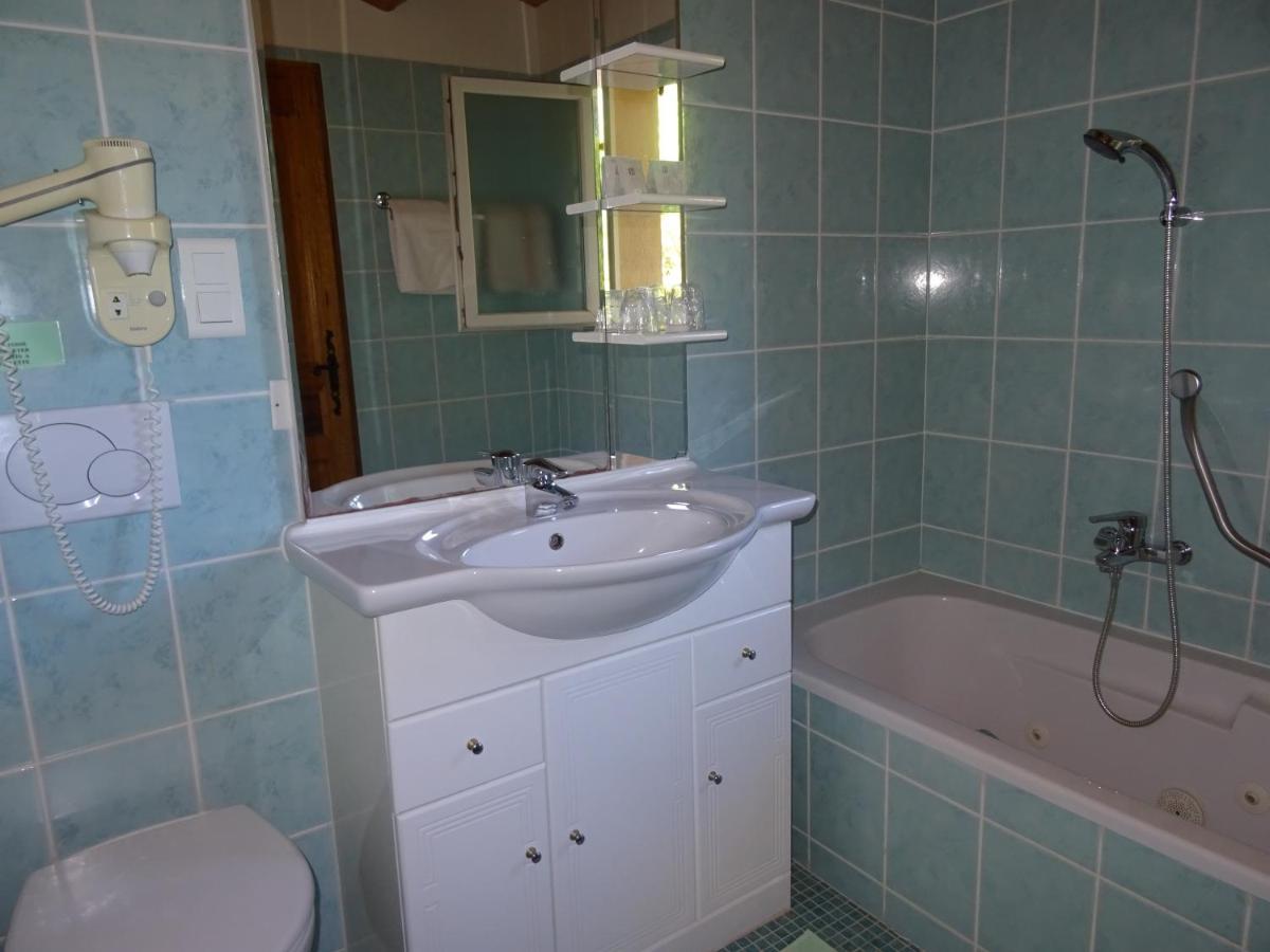 Location Villa Et Studios Roquebrune-sur Argens Kültér fotó