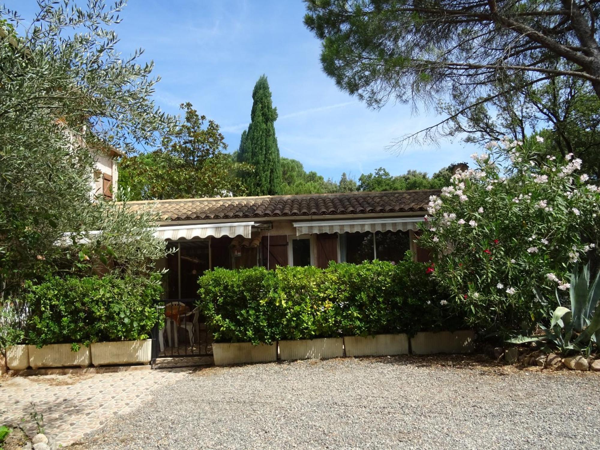 Location Villa Et Studios Roquebrune-sur Argens Kültér fotó